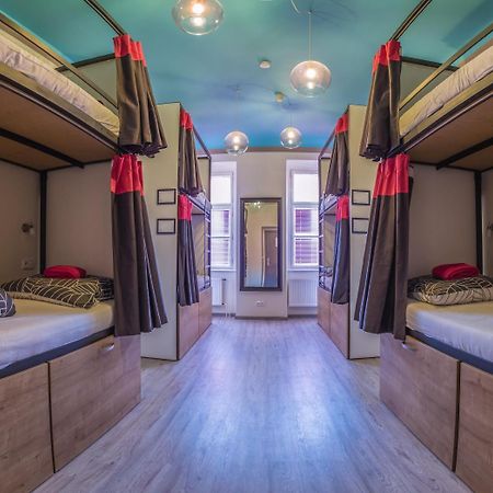 The Roadhouse Prague Hostel Ngoại thất bức ảnh