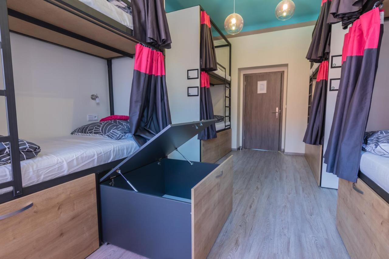The Roadhouse Prague Hostel Ngoại thất bức ảnh